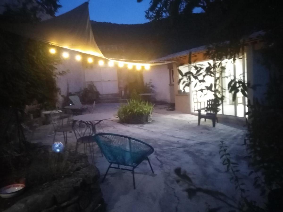 chambre d'hôtes Lou Couradou Grospierres Extérieur photo